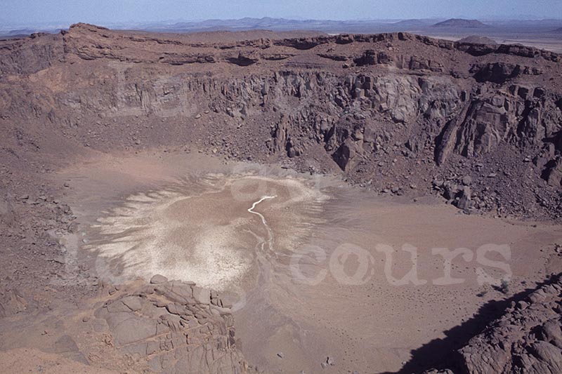 sahara algrie hoggar mertoutek tefedest teffedest volcan ouksem