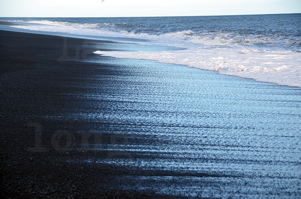 islande vik Reynisfjara plage sable cendre noir vagues ocan