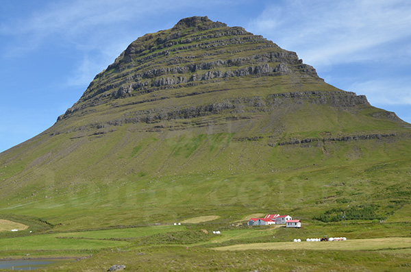 islande pninsule de snaefell volcan mont kirkjufell