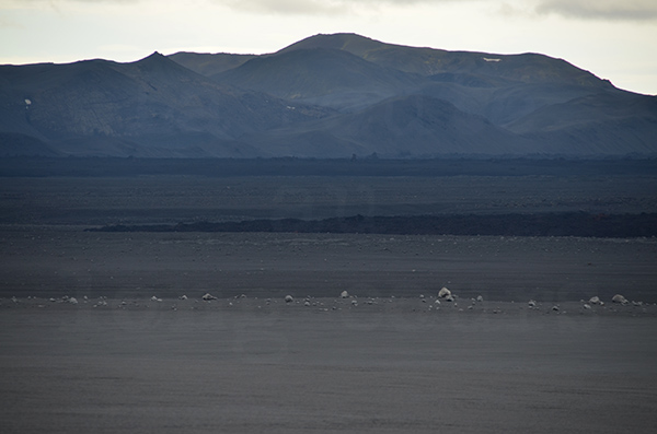 islande route f910 volcan cratre askja cendre noire dsert