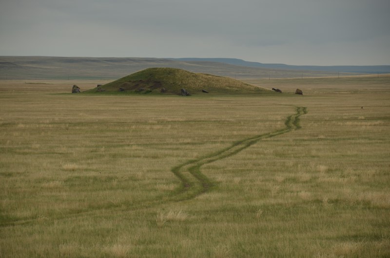 russie par la route sibrie Kakassie sud de krasnoiarsk valle des tsars archologie histoire pierres leves monuments mgalithiques tumulus kurgan