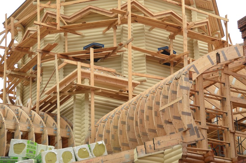 construction eglise en bois russie par la route Ekaterinbourg