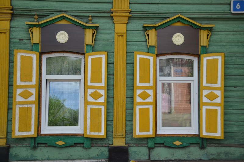 russie par la route sibrie irkutsk irkoutsk isba maison traditionnelle