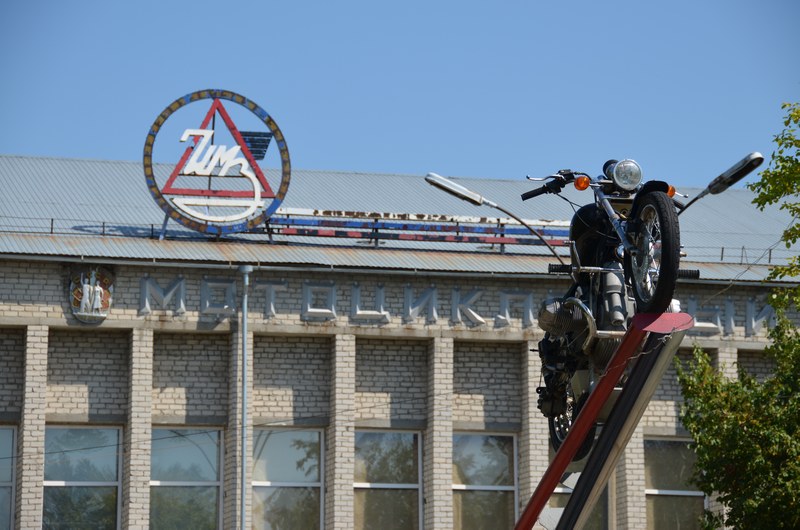 russie mongolie par la route irbit moto oural ural production usine