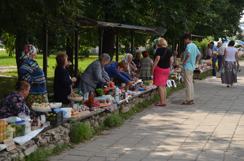 russie mongolie par la route souzdal suzdal vendeurs fruits lgumes